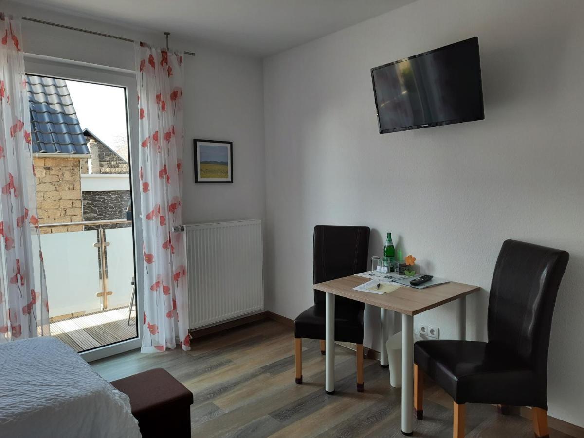 Gaestehaus Am Hochsimmer Ettringen  Exterior foto